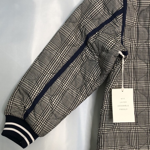 Free Assenbly Girls Lightweight Quilted Jacket NavySize XXL (18) - Picture 8 of 12